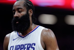  哈登重要时刻表现优异，IG带队取胜！气势如虹延续